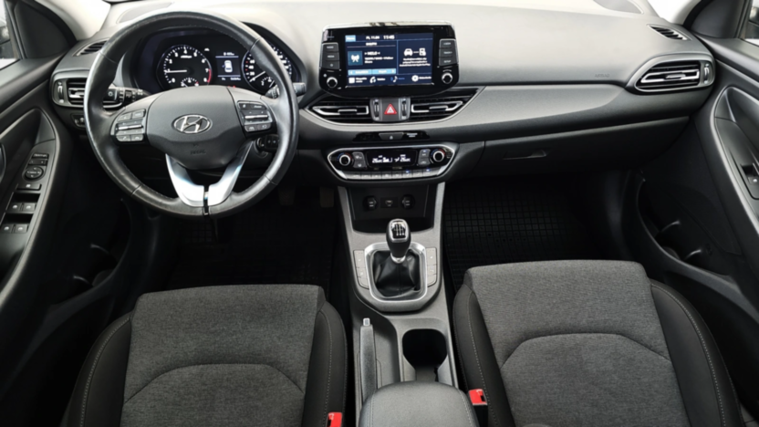 HYUNDAI i30 i30 1.5 DPI Smart