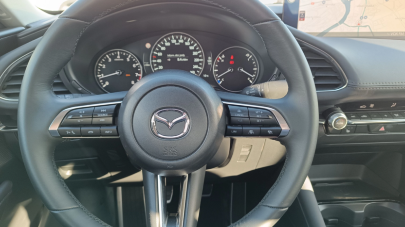 MAZDA 3 3 2.0 mHEV Exclusive-Line