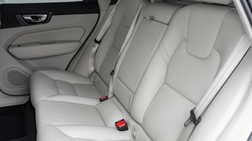 VOLVO XC60 XC60 B4 D AWD Plus Bright aut