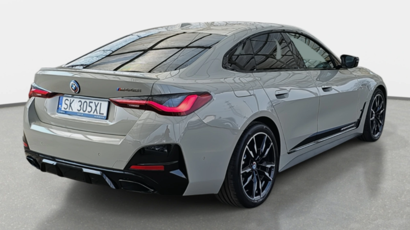 BMW Seria 4 M440i xDrive mHEV sport-aut
