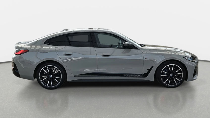 BMW Seria 4 M440i xDrive mHEV sport-aut