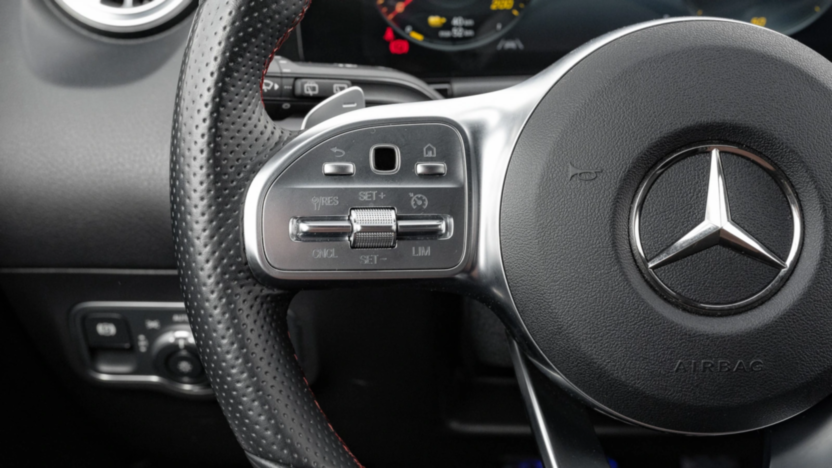 MERCEDES-BENZ EQA EQA 250 66.5kWh AMG Line