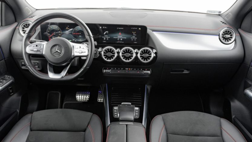 MERCEDES-BENZ EQA EQA 250 66.5kWh AMG Line