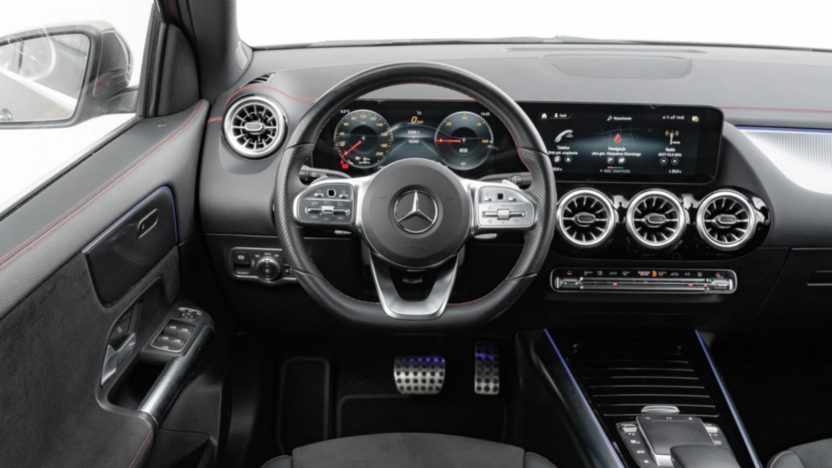 MERCEDES-BENZ EQA EQA 250 66.5kWh AMG Line