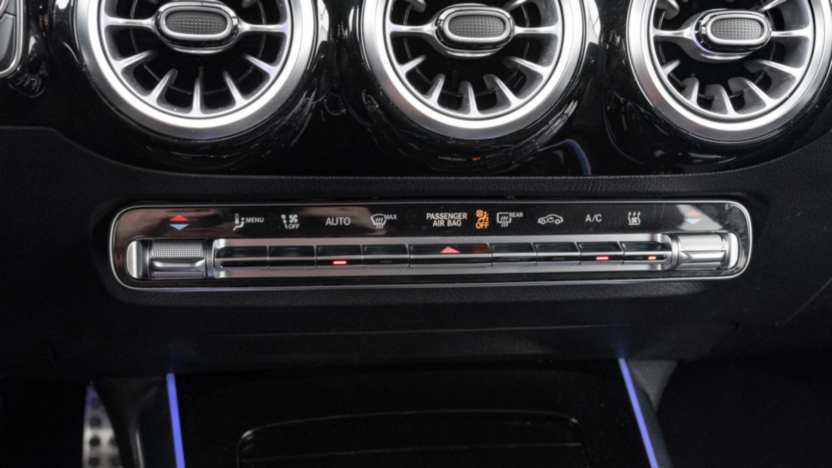 MERCEDES-BENZ EQA EQA 250 66.5kWh AMG Line