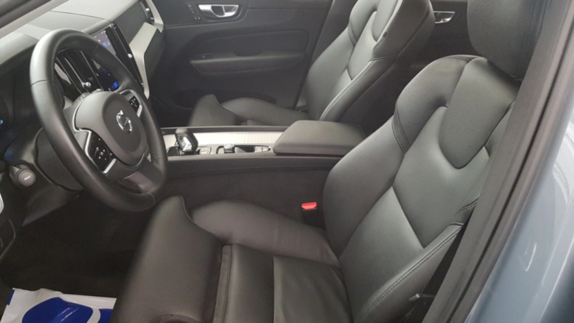 VOLVO XC60 XC60 B4 D AWD Plus Bright aut