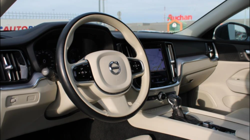 VOLVO V60 V60 D3 Momentum Pro aut