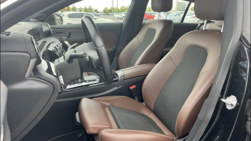 MERCEDES-BENZ CLA CLA 200 d Edition 1 8G-DCT