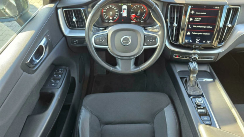 VOLVO XC60 XC60 T4 Momentum Pro aut