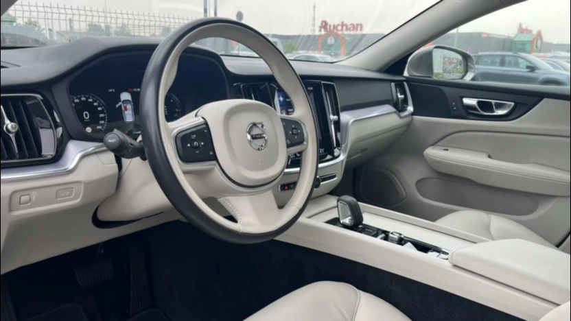 VOLVO V60 V60 B4 D Momentum Pro aut