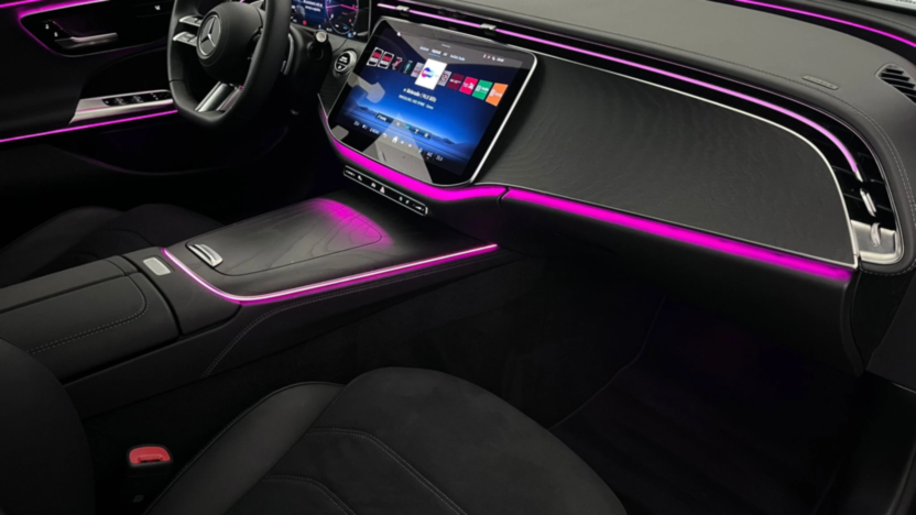 MERCEDES-BENZ E Klasa E 220 d AMG