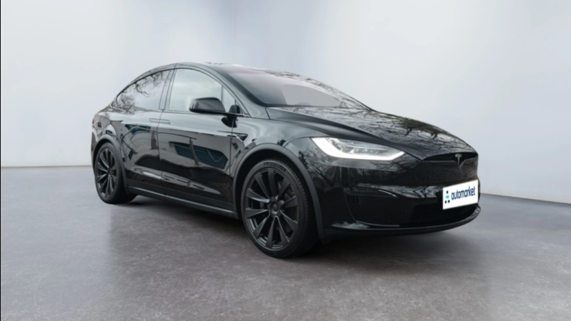 TESLA Model X X Plaid