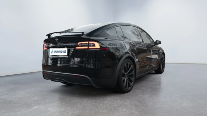 TESLA Model X X Plaid