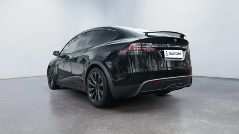 TESLA Model X X Plaid