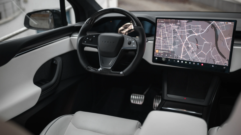 TESLA Model X X Plaid