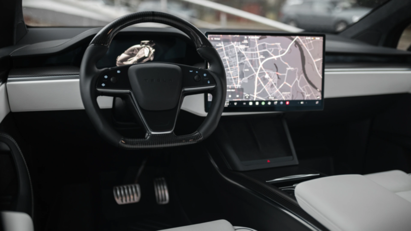 TESLA Model X X Plaid