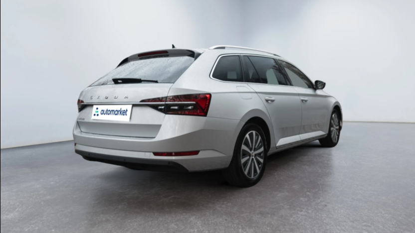 SKODA Superb Superb 2.0 TDI SCR Style DSG