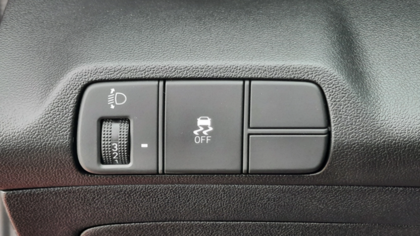 HYUNDAI Elantra Elantra 1.6 Smart CVT