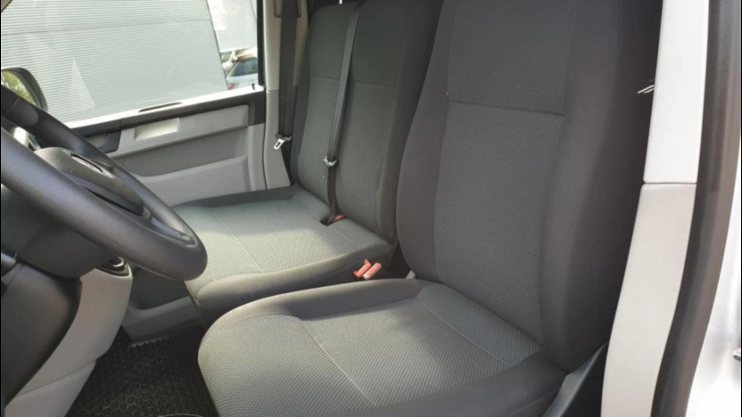VOLKSWAGEN Transporter Transporter T6 TDI L2H1