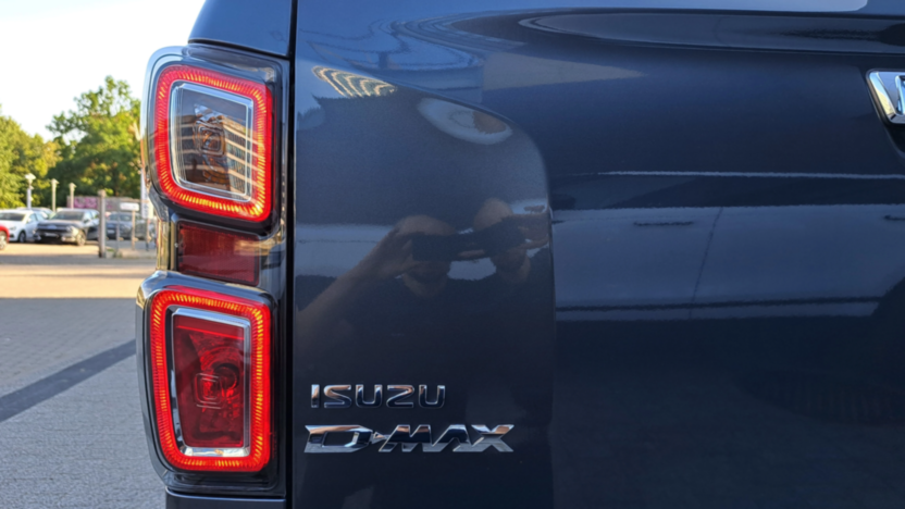 ISUZU D-Max D-Max 1.9 d EC LSX aut Nowy