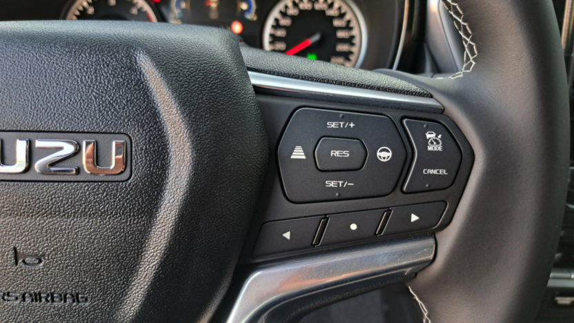 ISUZU D-Max D-Max 1.9 d EC LSX aut Nowy