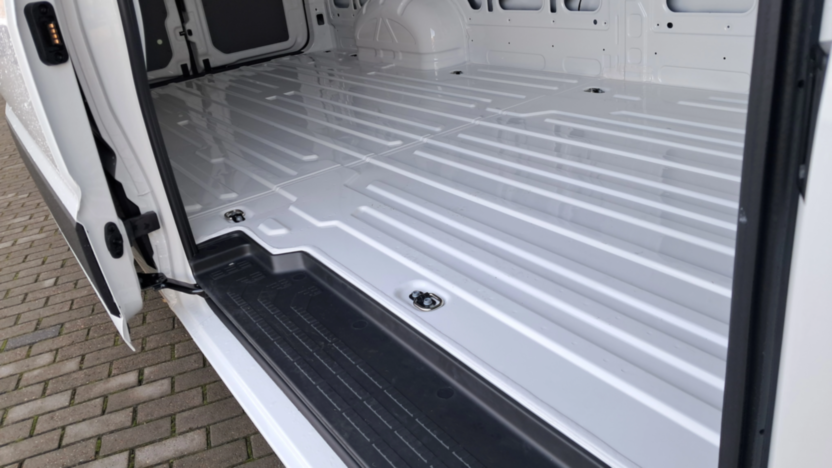 VOLKSWAGEN Crafter Crafter 35 TDI (14,4m3) Nowy
