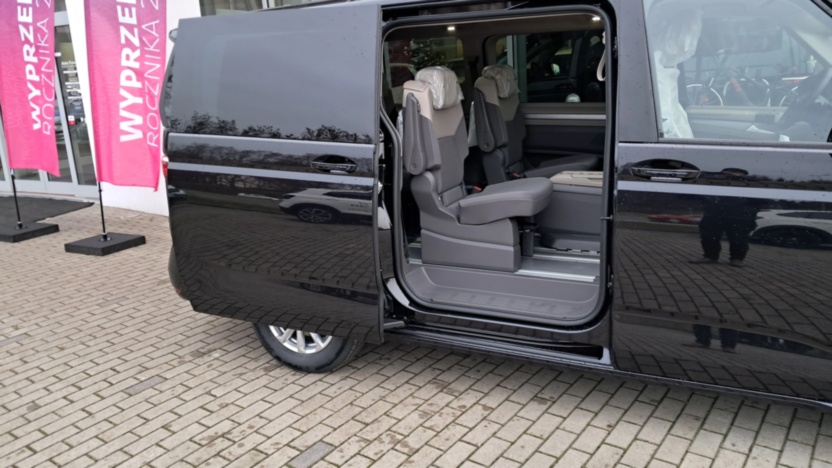 VOLKSWAGEN Multivan Multivan 2.0 TDI L2 Life DSG Nowy