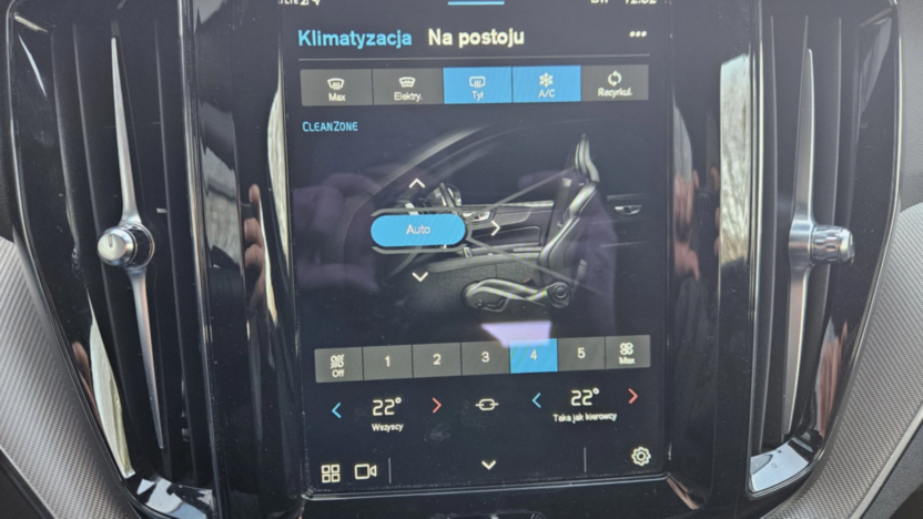 VOLVO XC60 XC60 B4 D Plus Dark aut