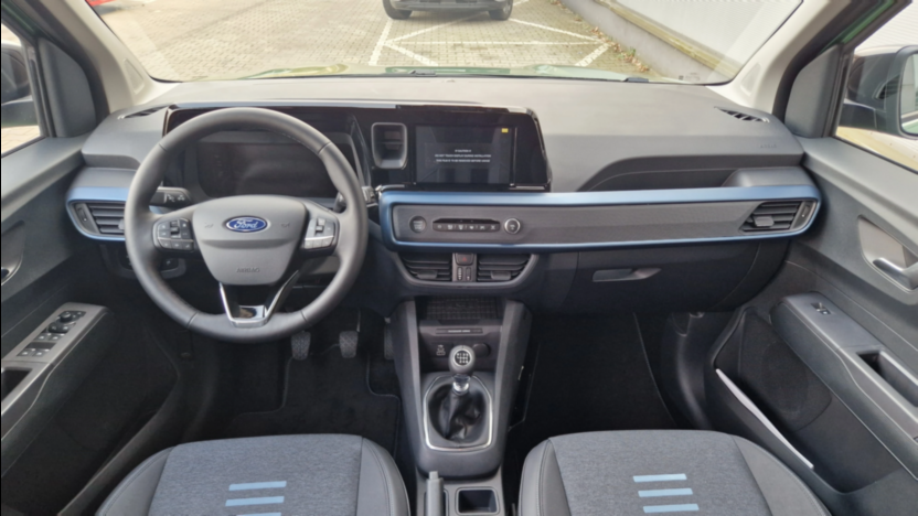 FORD Tourneo Courier Tourneo Courier 1.0 EcoBoost Active Nowy