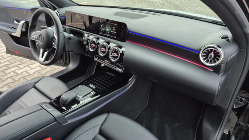 MERCEDES-BENZ A Klasa A 200 d Style 8G-DCT