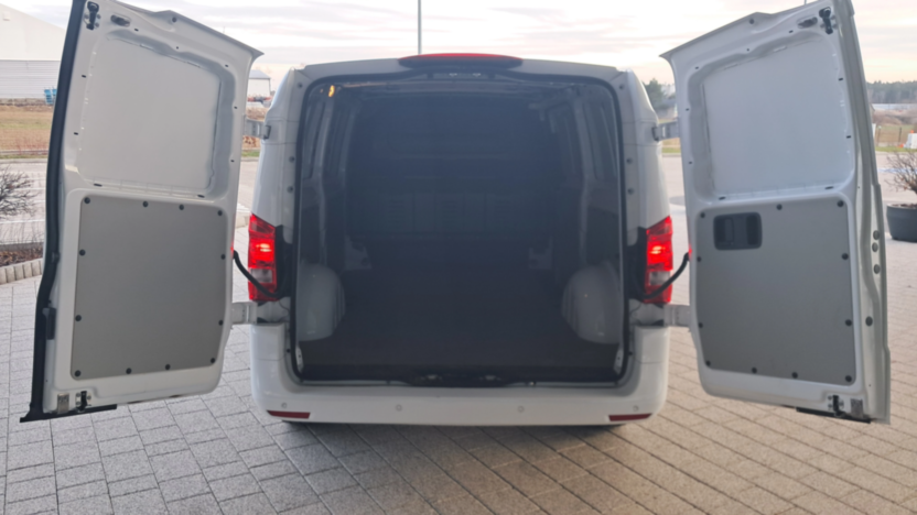 MERCEDES-BENZ Vito eVito 112 L3 447.605