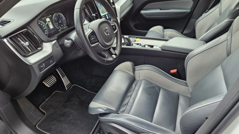 VOLVO XC60 XC60 B4 D R-Design aut