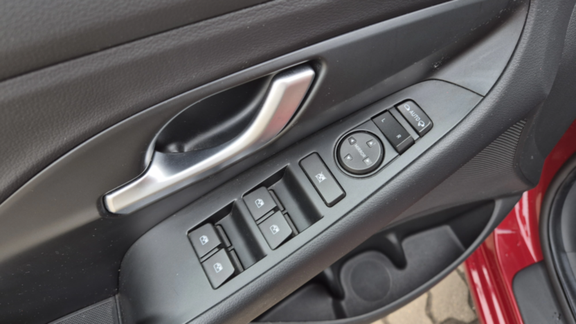 HYUNDAI i30 i30 1.0 T-GDI Smart