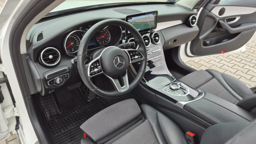 MERCEDES-BENZ C Klasa C 180 9G-TRONIC