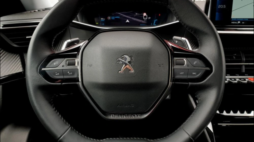 PEUGEOT 2008 2008 1.2 PureTech Allure S&S EAT8