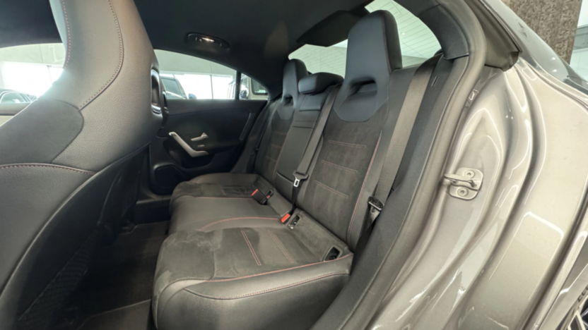 MERCEDES-BENZ CLA CLA 200 AMG Line 7G-DCT