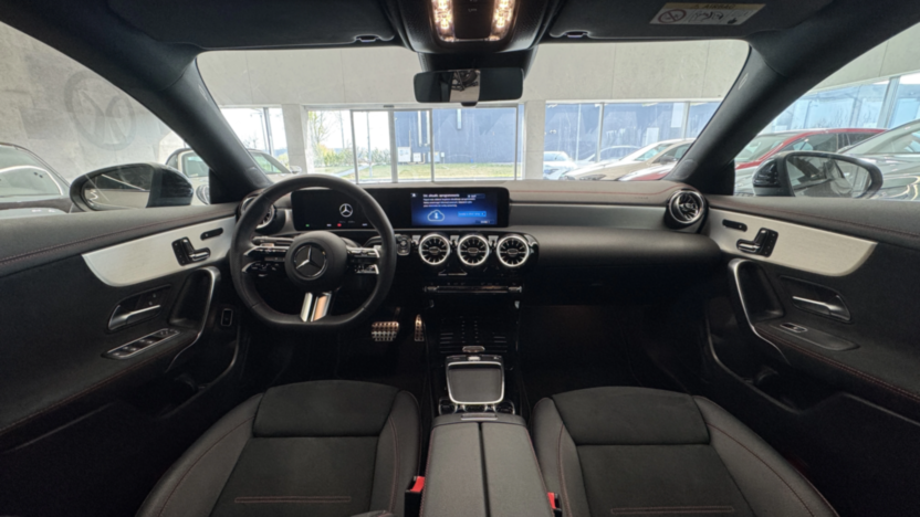 MERCEDES-BENZ CLA CLA 200 AMG Line 7G-DCT