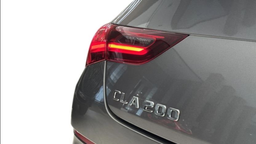 MERCEDES-BENZ CLA CLA 200 AMG Line 7G-DCT