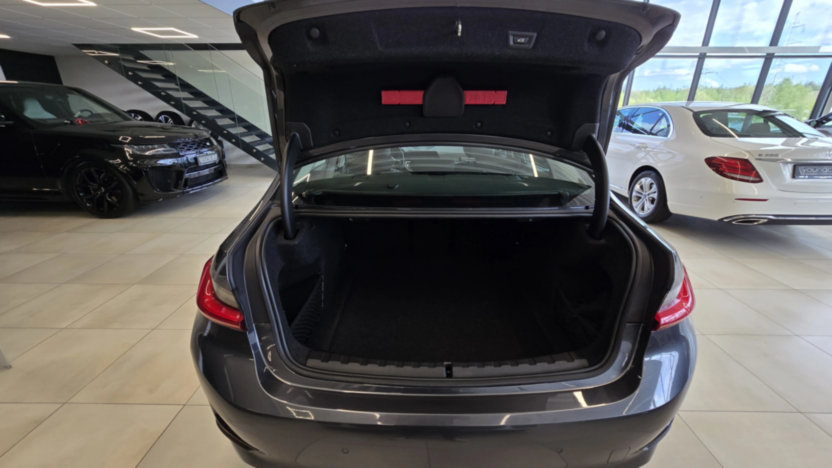 BMW Seria 3 320d Advantage aut