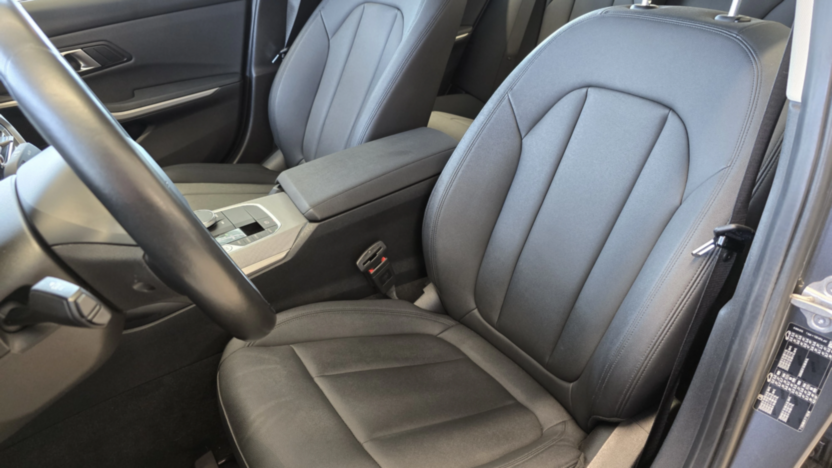 BMW Seria 3 320d Advantage aut