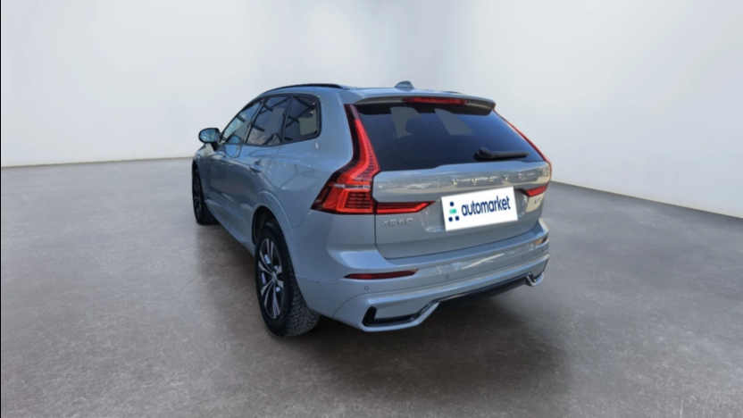 VOLVO XC60 XC60 B4 D AWD Plus Dark aut