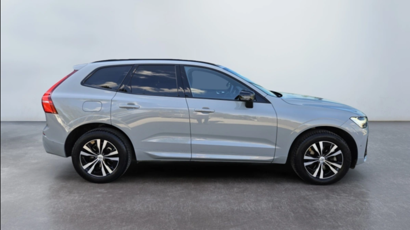 VOLVO XC60 XC60 B4 D AWD Plus Dark aut