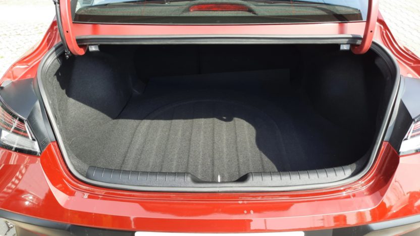 HYUNDAI Elantra Elantra 1.6 Smart CVT