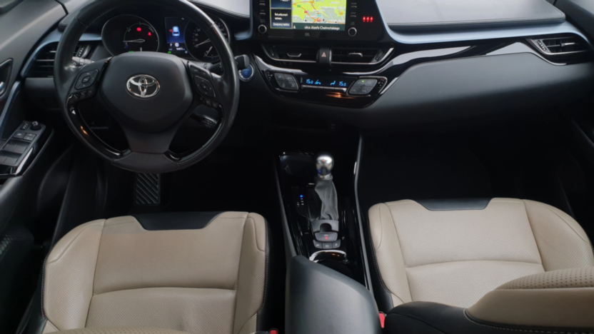 TOYOTA C-HR C-HR 2.0 Hybrid Executive