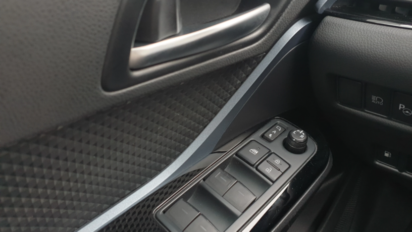 TOYOTA C-HR C-HR 2.0 Hybrid Executive