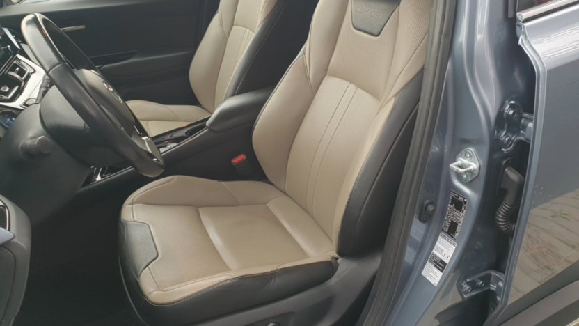 TOYOTA C-HR C-HR 2.0 Hybrid Executive