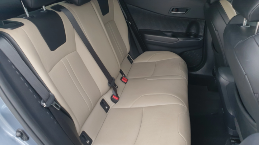 TOYOTA C-HR C-HR 2.0 Hybrid Executive