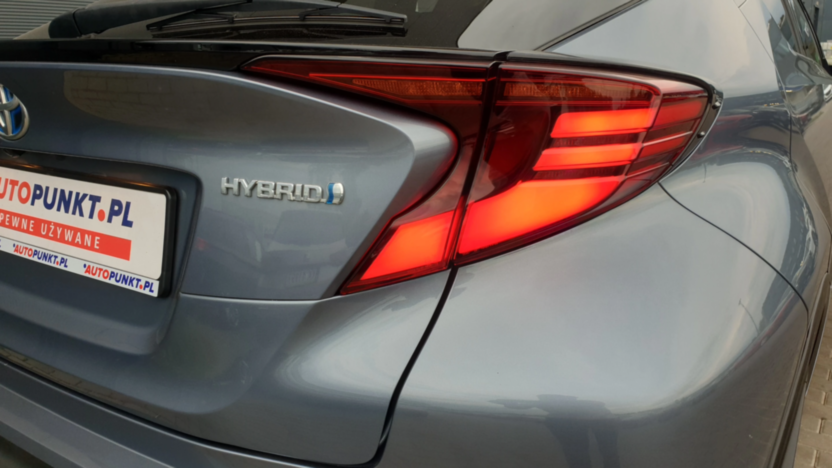 TOYOTA C-HR C-HR 2.0 Hybrid Executive