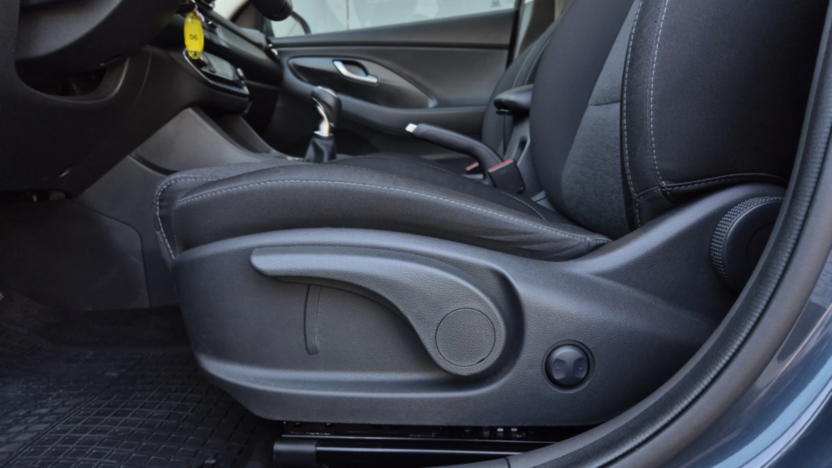 HYUNDAI i30 i30 1.5 T-GDI 48V Smart