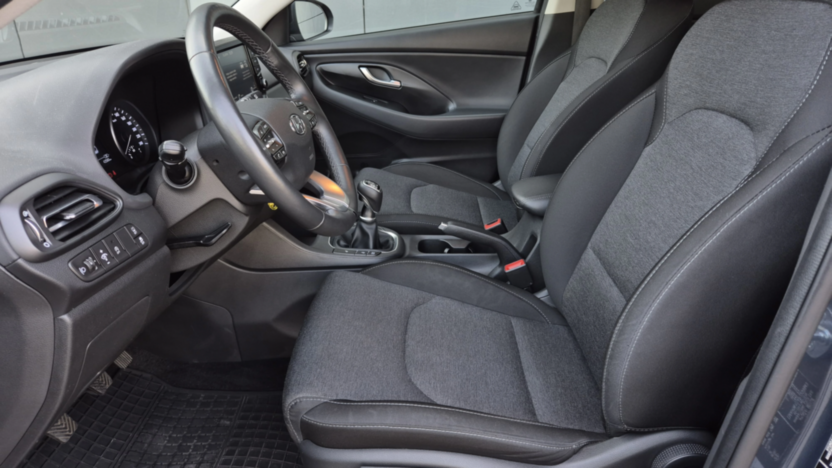 HYUNDAI i30 i30 1.5 T-GDI 48V Smart